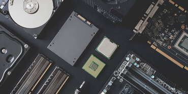 知勤有網站了！